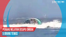 Video: Perahu Nelayan Disapu Ombak, 5 Orang Tewas