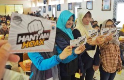 Berita Foto: Gandeng Mahasiswa, Polrestabes Surabaya Perangi Hoax
