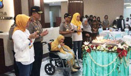 Doa Sang Ibu di HUT ke 58 Irjen Pol Machfud Arifin