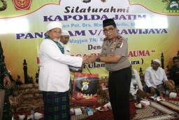 Kapolda Jatim Diminta Jelaskan Kasus Penganiayaan Tokoh Agama hingga P