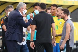 Baru 5 Menit, Laga Timnas Brazil Vs Argentina Dihentikan Otoritas Covid-19