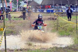 Ratusan Offroader Ramaikan Karangpilang Reload 2019