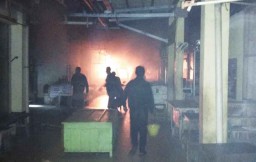 Pasar Arjowinangun Terbakar, Satu Kios Hangus 