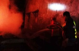 Pemuda Stres di Jombang Bakar Rumah Sendiri