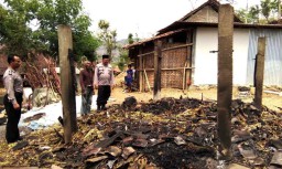 Selamatkan Kambing dari Kebakaran, Mbah Tamlingah Tersambar Api