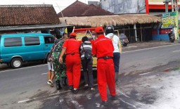 Mobil Pikap Terbakar Usai Isi Bensin di SPBU