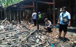 Satu Rumah di Ngawi Ludes Terbakar
