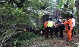 Kecelakaan di Tol Waru, Bus Akas Terperosok ke Parit