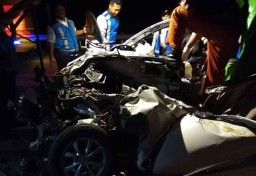 Kecelakaan Avanza di Tol Pasuruan, Mobil Hancur, Sopir Tewas