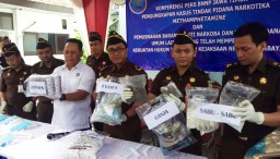 Kejari Surabaya Musnahkan Ratusan Ribu Narkoba Sitaan dari 964 Kasus