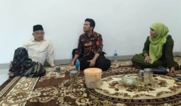 Dwi Astutik Klaim Didukung Kiai Asep, Emil Dardak?
