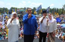 Raja Dangdut Rhoma Irama Buka Kampanye Akbar Perdana Khofifah-Emil