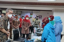 Khofifah Dukung Untag Surabaya Laksanakan Kuliah Tatap Muka
