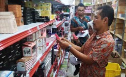 Razia Kosmetik di Tulungagung, Ditemukan Produk Impor Tanpa Izin Edar