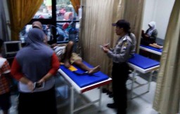 Belok Tanpa Lampu Sein, Kakek Kusno Ditabrak Motor dari Belakang