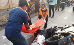 Ngebut, Driver Ojek Online Tabrak Truk Trailer hingga Tewas