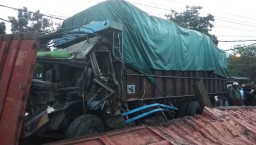 Sakit, Sopir Truk yang Menabrak 3 Motor di Banyuwangi Belum Ditahan