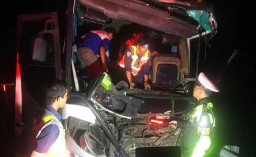 Bus Pahala Kencana Tabrak Truk Bermuatan Gabah, 7 Penumpang Luka