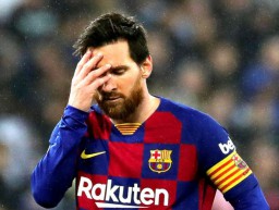 Putuskan Bertahan di Barcelona, Lionel Messi: Keluarga Menangis
