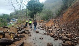 Longsor Susulan, Jalur Trenggalek-Ponorogo Ditutup