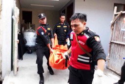 Lagi, Satu Orang Tewas Diduga Akibat Miras di Surabaya