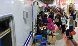 Libur Panjang, Tiket Kereta Api Madiun-Bandung Ludes Terjual