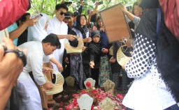 Sosok Dylan Istri Ifan Seventeen di Mata Keluarga dan Teman Dekat