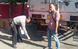 Mobil Ekspedisi Dibobol, Sejumlah Barang Raib Digondol Kawanan Maling 