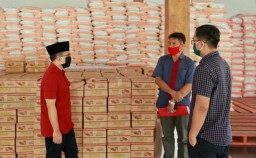 Bansos Bagi Warga Terdampak Covid-19 di Banyuwangi Capai Rp 496 Miliar