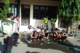 Video: 7 Anak Punk di Ponorogo Diamankan Petugas
