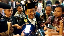 Soal Larangan Bercadar, Menristekdikti: Itu Urusan Kampus