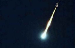 Video Meteor Jatuh di Probolinggo Viral, Polisi: Hoaks