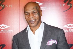 Diundang Susi Pudjiastuti ke Indonesia, Mike Tyson: Insya Allah