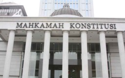 Mahkamah Konstitusi Gelar Sidang Uji Frasa 'Organisasi Advokat' 