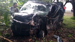 Mobil Pengangkut Uang Rp 700 Juta Celaka, Sopir dan Pengawal Selamat