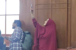 Ini Penyebab Mulan Jameela Tertawa Saat Rekam Sidang Ahmad Dhani