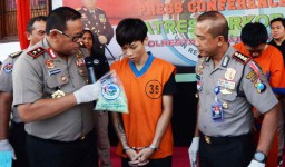 Polisi Bongkar Modus Peredaran Narkoba dalam Kemasan Biskuit 