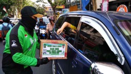Pengemudi Ojek Online di Kediri Galang Dana untuk Korban Gempa Lombok