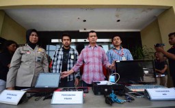 Polisi Bongkar Sindikat Pembuat Order Fiktif Ojek Online di Surabaya