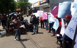Driver Ojek Online Tulungagung Gelar Demo Protes Pernyataan Prabowo