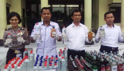 Operasi Tumpas Semeru, Polrestabes Surabaya Sita 10 Ribu Botol Miras