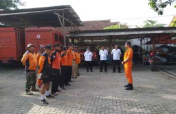 Longsoran Lumpur dan Batu Lumpuhkan Akses Antar Desa di Pacitan