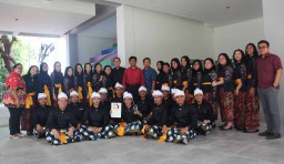 Kelompok Paduan Suara Mahasiswa ini Sabet Medali Emas di Hong Kong