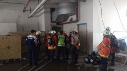 Video: Kebakaran di Pakuwon Tower Bikin Geger