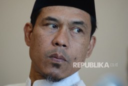 Densus 88 Tangkap Munarman!