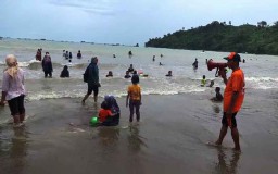 Waspada Gelombang Tinggi, Patroli Pantai di Tulungagung Ditingkatkan