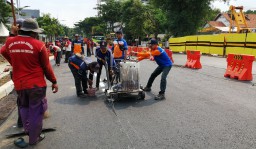 Setelah Mulus Diaspal, Marka di Jalan Raya Gubeng?