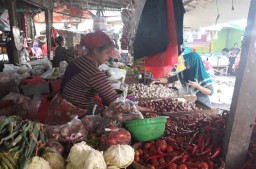 Retribusi Online untuk Pedagang Pasar di Pasuruan Diusulkan
