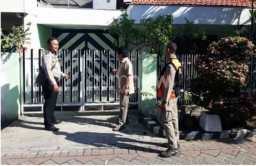 Gandeng Satpol PP, Polisi di Surabaya Gelar Patroli Rumah Kosong