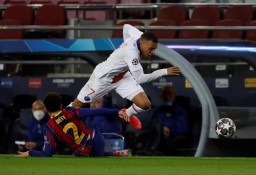 Permalukan Barcelona di Camp Nou, PSG Tuntaskan Dendam